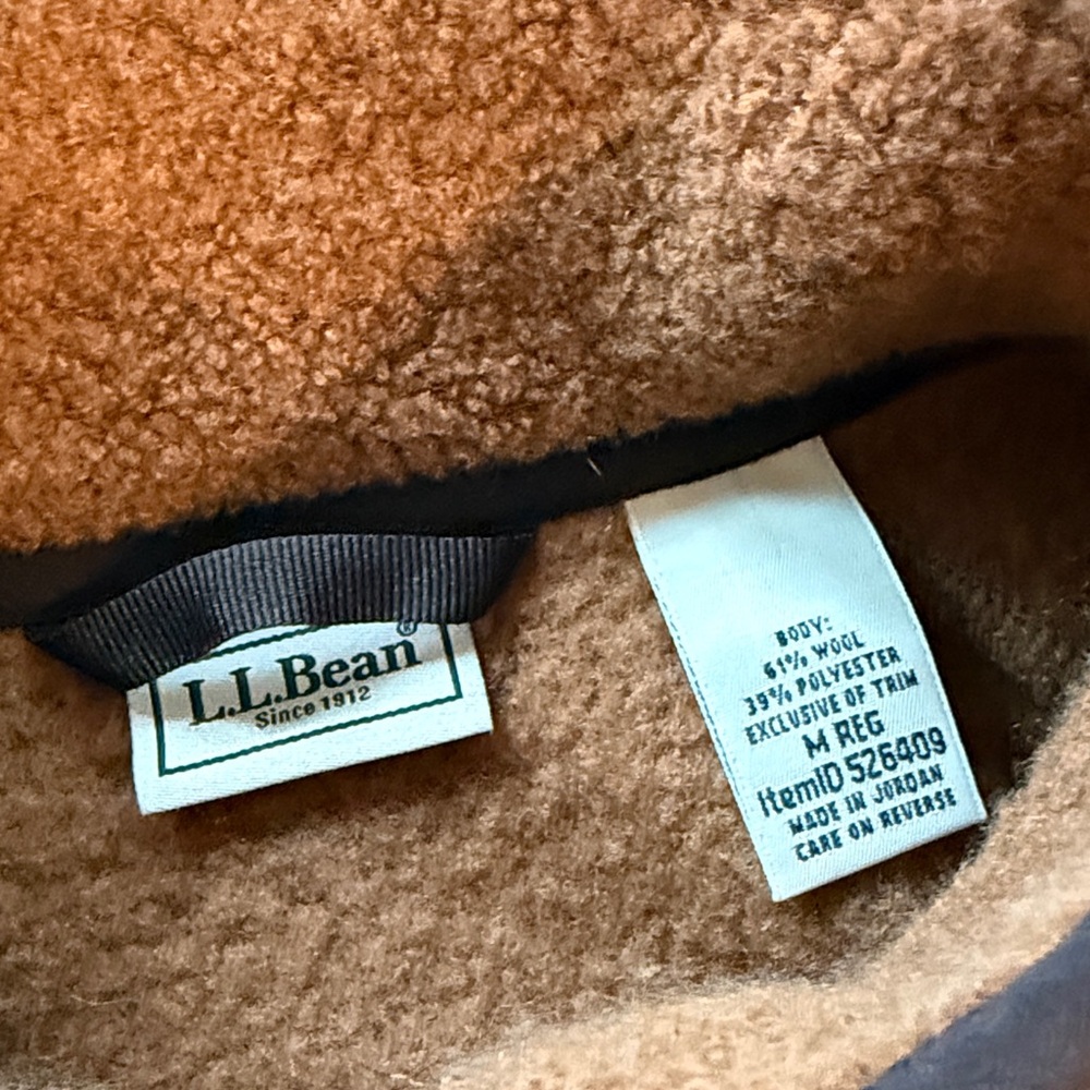 L.L.Bean Women's All Season Wool Fleece Pullover - Picture 4 of 6